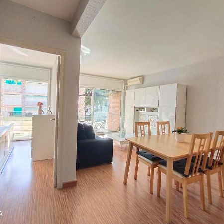 Apartamento Apartamento Muy Luminoso En Segunda Línea De Mar Roda de Berà  Exterior foto