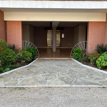 Apartamento Apartamento Muy Luminoso En Segunda Línea De Mar Roda de Berà  Exterior foto