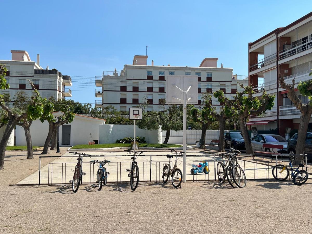 Apartamento Apartamento Muy Luminoso En Segunda Línea De Mar Roda de Berà  Exterior foto
