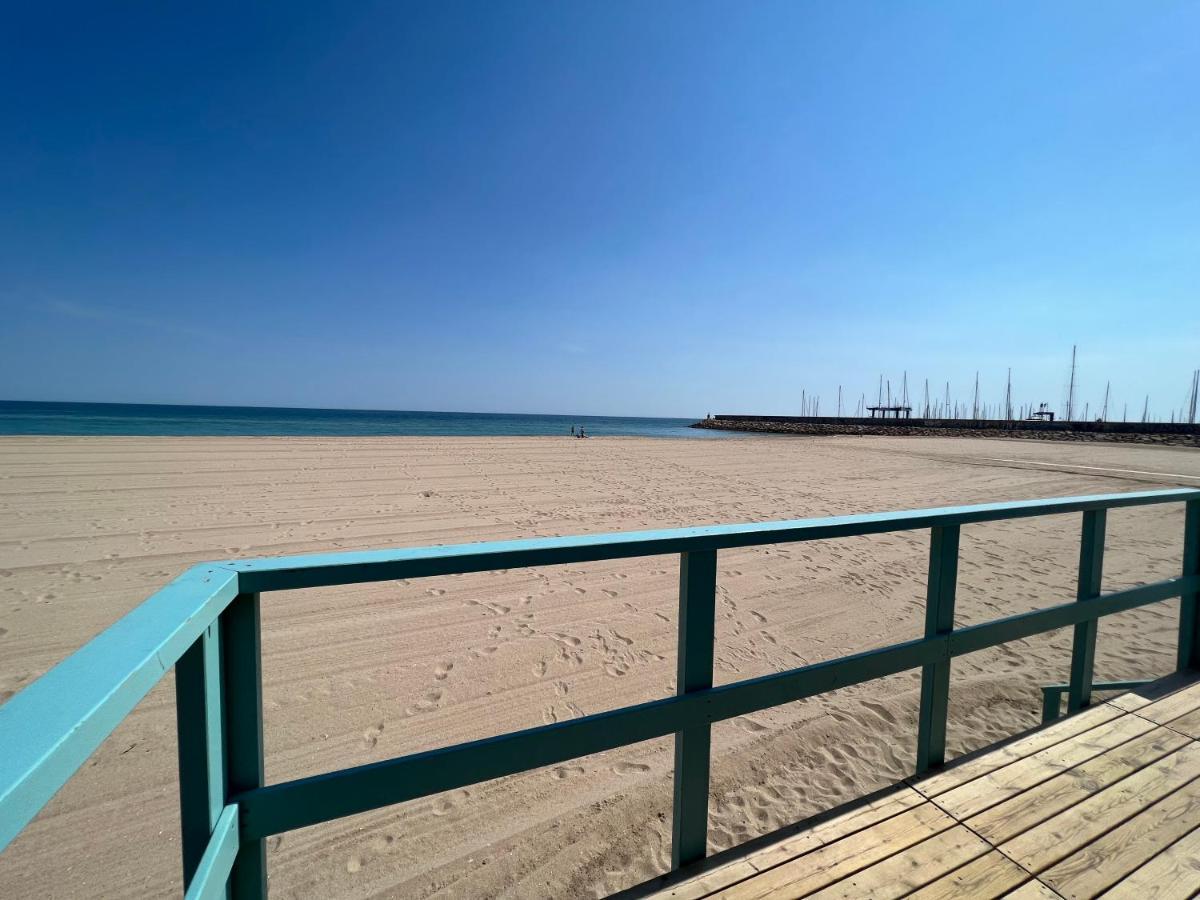 Apartamento Apartamento Muy Luminoso En Segunda Línea De Mar Roda de Berà  Exterior foto